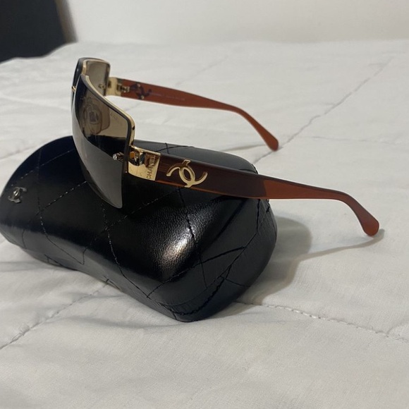 Rare Vintage Chanel Semi Rimless Sunglasses with Case - Picture 6 of 9